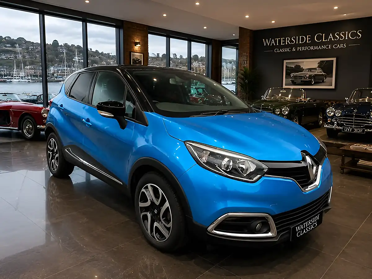 Used 2016 Renault Captur Dynamique S Nav Blue - Front View