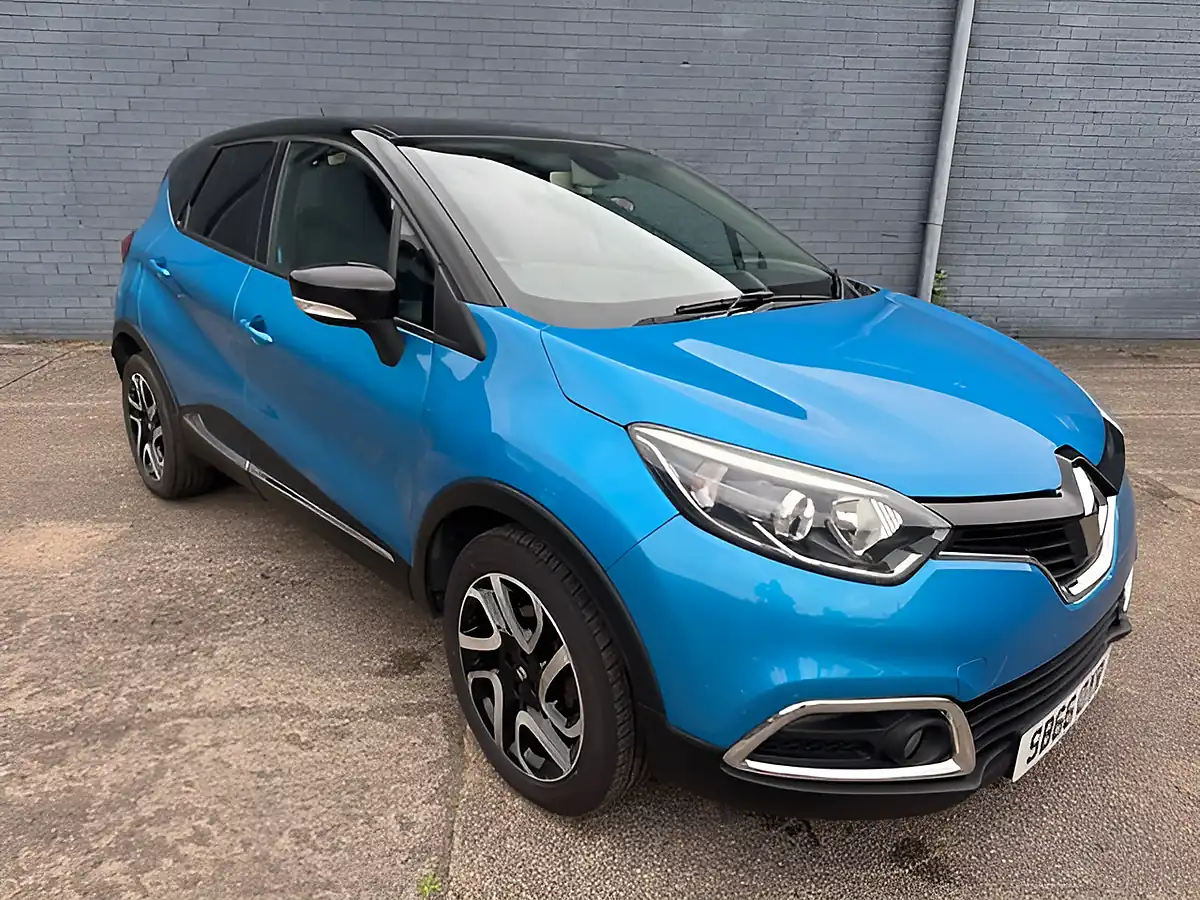 Used 2016 Renault Captur Dynamique S Nav Blue - Interior and Exterior details 2