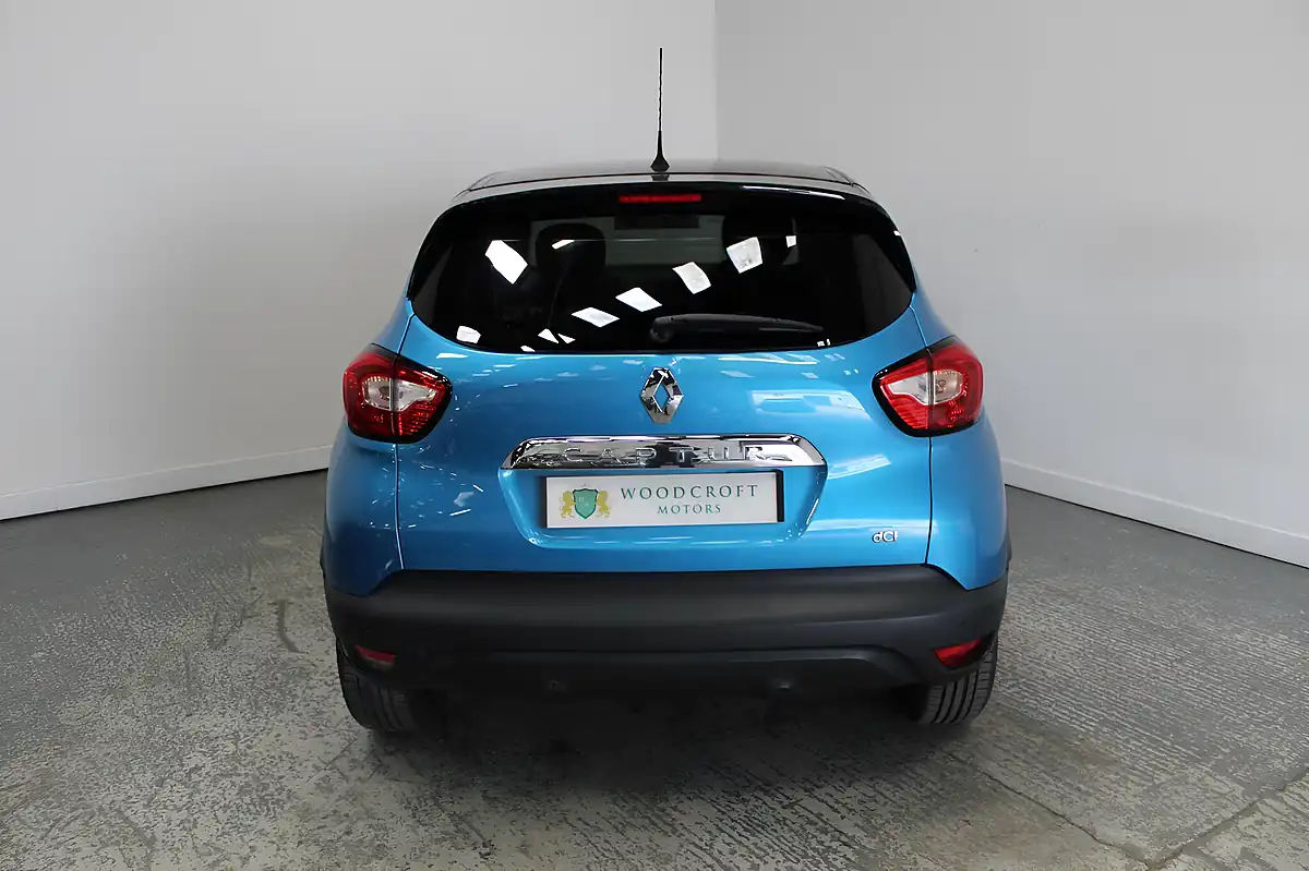 Used 2016 Renault Captur Dynamique S Nav Blue - Interior and Exterior details 11