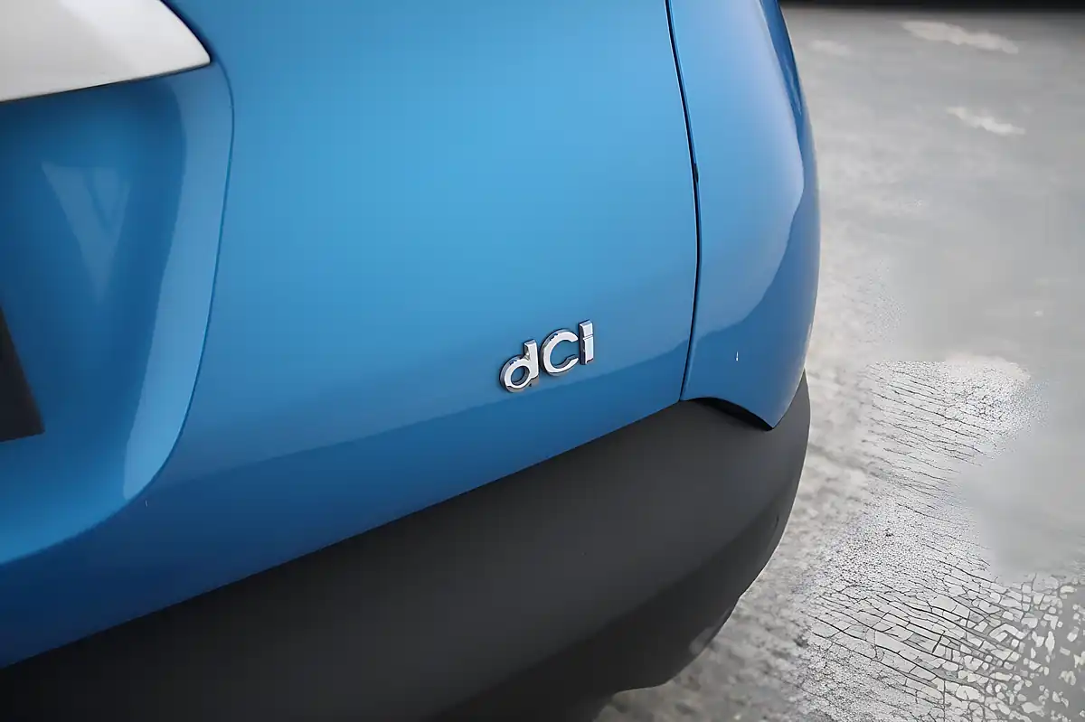 Used 2016 Renault Captur Dynamique S Nav Blue - Interior and Exterior details 13