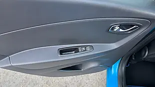 Used 2016 Renault Captur Dynamique S Nav - Interior and Exterior details 16