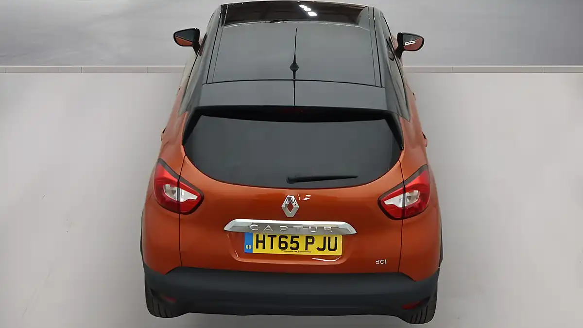 Used 2016 Renault Captur Dynamique S Nav Orange - Interior and Exterior details 14