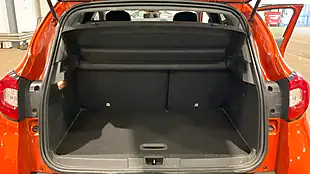 Used 2016 Renault Captur Dynamique S Nav Orange - Interior and Exterior details 7