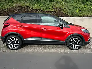 Used 2016 Renault Captur Dynamique S Nav Red - Interior and Exterior details 2