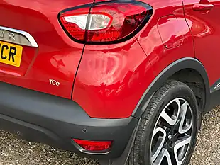 Used 2016 Renault Captur Dynamique S Nav Red - Interior and Exterior details 9