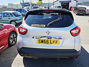 Used 2016 Renault Captur Dynamique S Nav Silver - Interior and Exterior details 4