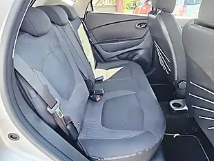 Used 2016 Renault Captur Dynamique S Nav Silver - Interior and Exterior details 8