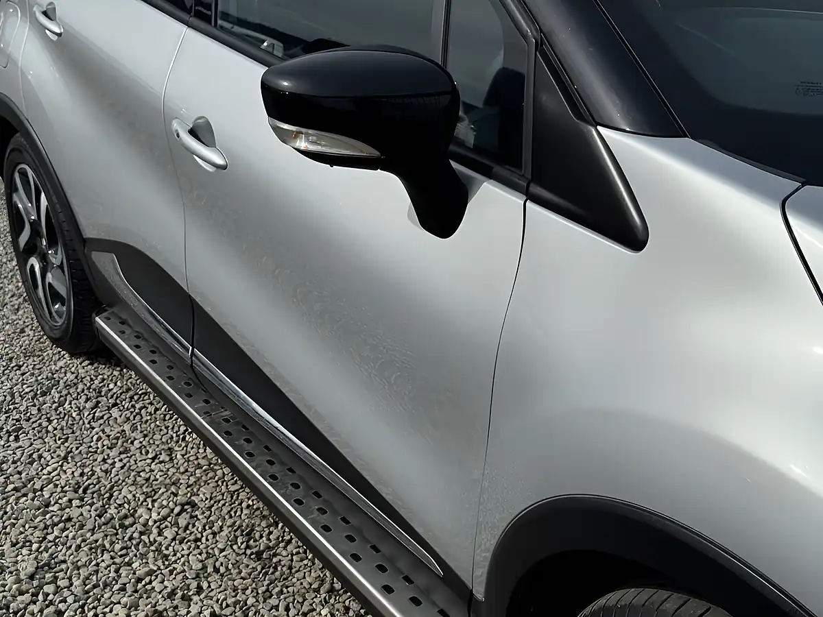 Used 2016 Renault Captur Dynamique S Nav Silver - Interior and Exterior details 10