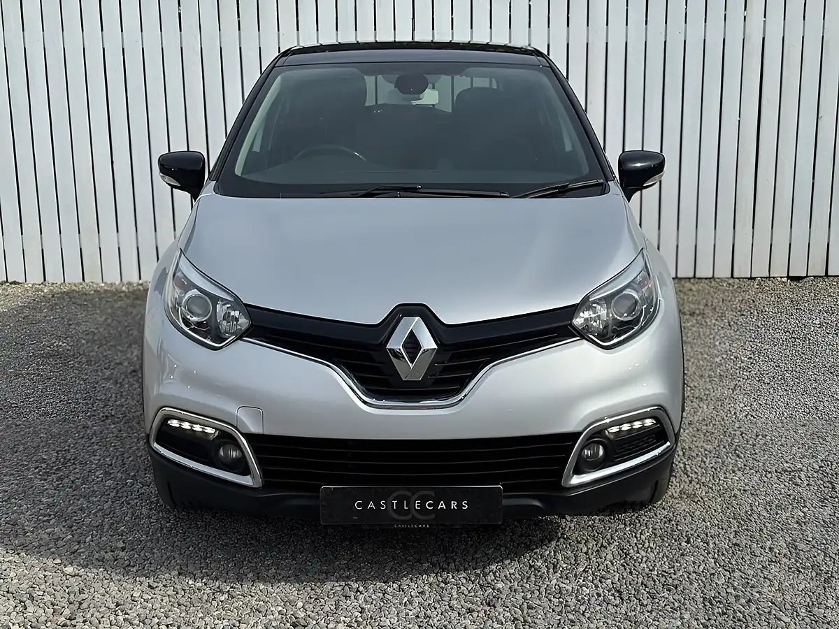 Used 2016 Renault Captur Dynamique S Nav Silver - Interior and Exterior details 3