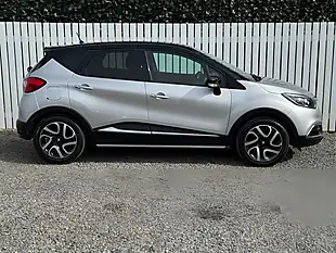Used 2016 Renault Captur Dynamique S Nav Silver - Interior and Exterior details 7