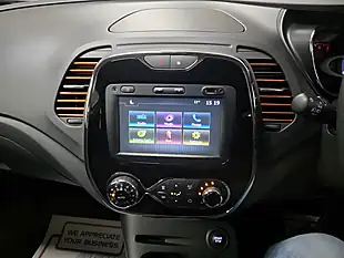 Used 2016 Renault Captur Dynamique S Nav Silver - Interior and Exterior details 11