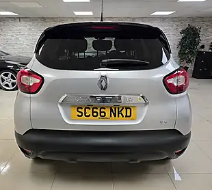Used 2016 Renault Captur Dynamique S Nav Silver - Interior and Exterior details 8