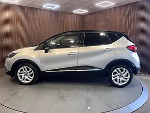 Used 2016 Renault Captur Dynamique S Nav Silver - Interior and Exterior details 10