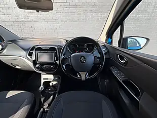 Used 2016 Renault Captur Dynamique S Nav Tahoe Blue - Interior and Exterior details 13