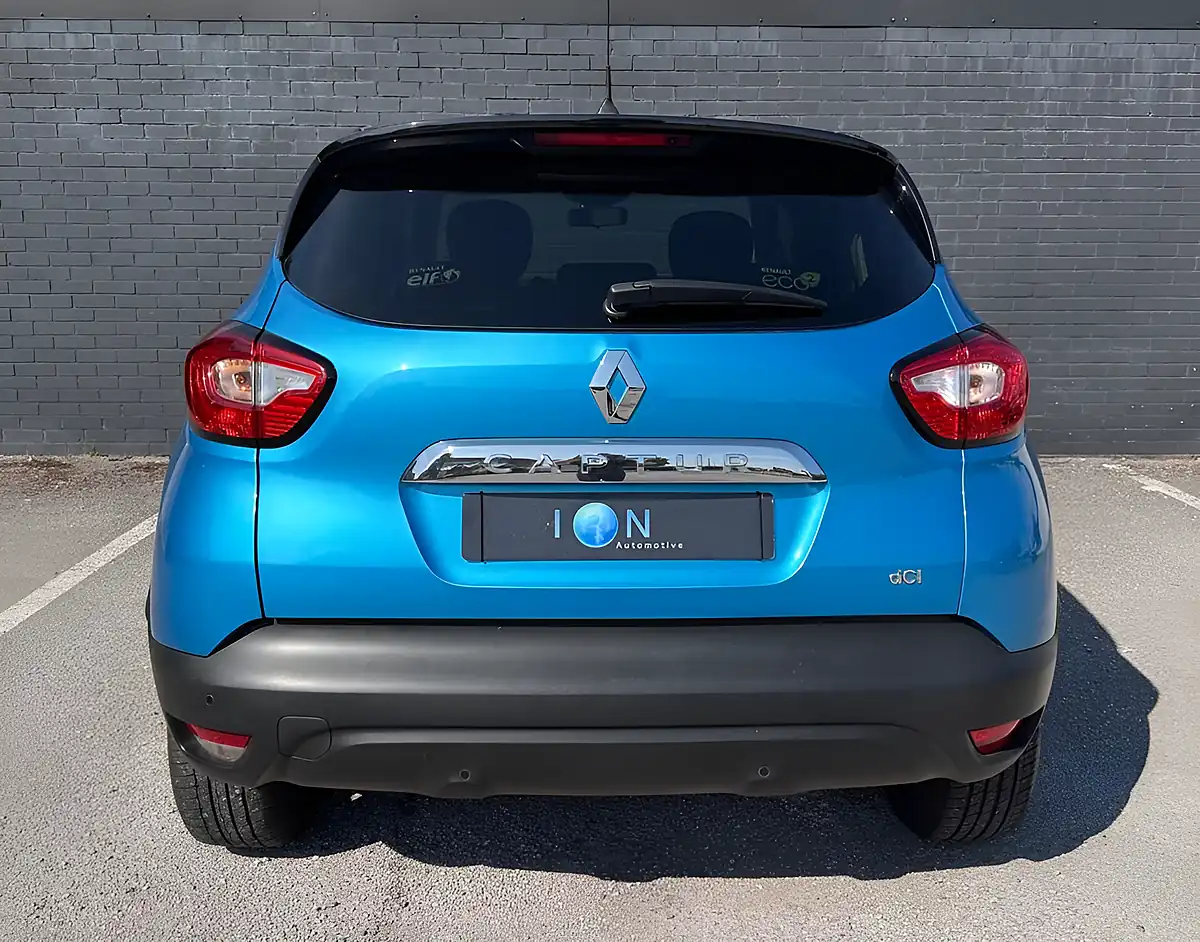 Used 2016 Renault Captur Dynamique S Nav Tahoe Blue - Interior and Exterior details 5