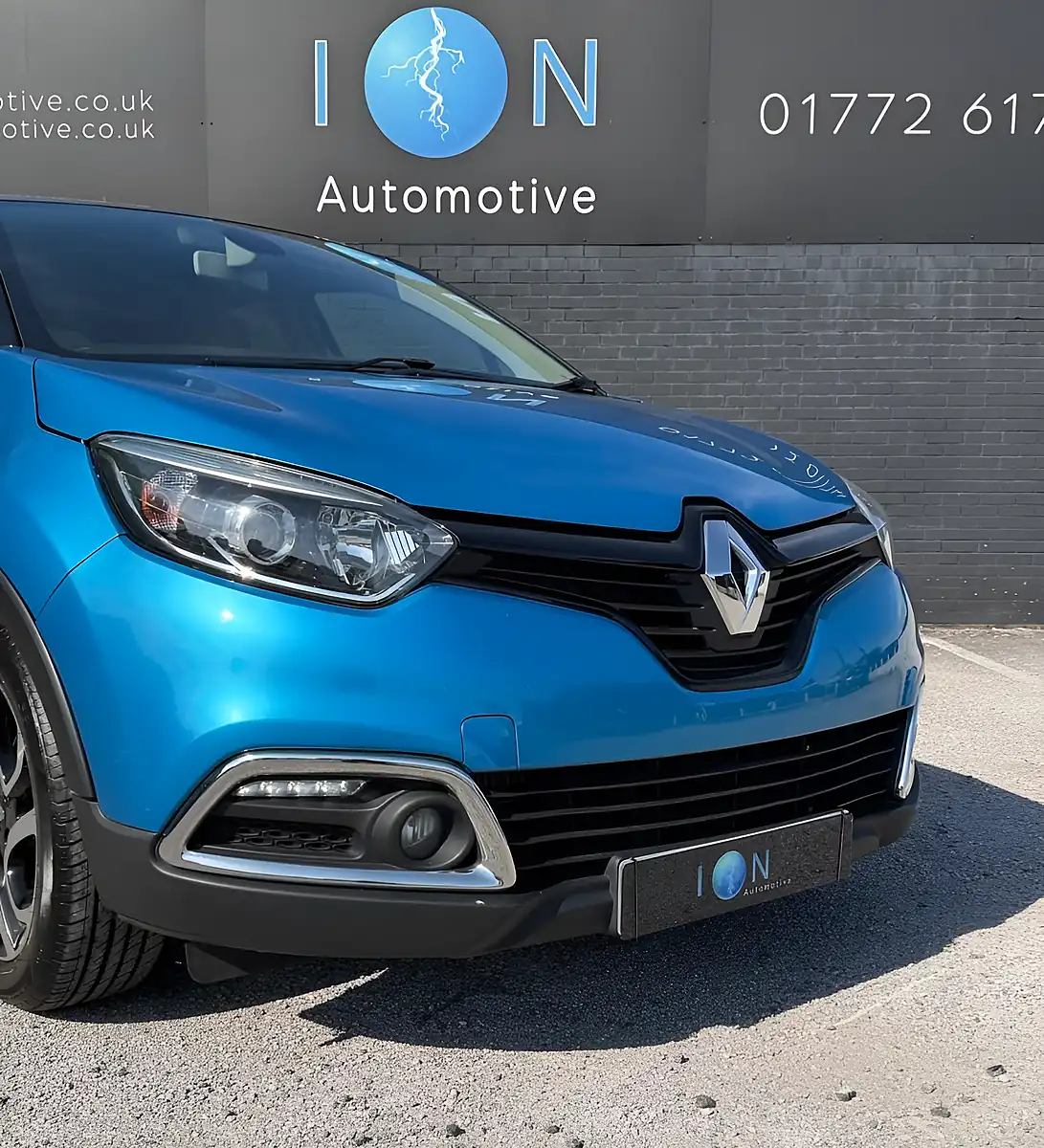 Used 2016 Renault Captur Dynamique S Nav Tahoe Blue - Interior and Exterior details 7