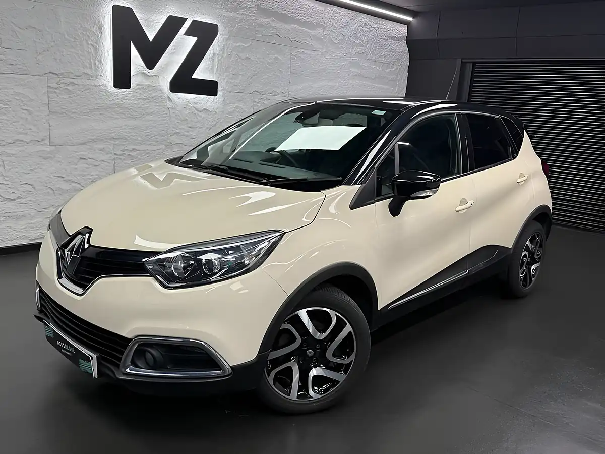 Used 2016 Renault Captur Dynamique S Nav White - Front View