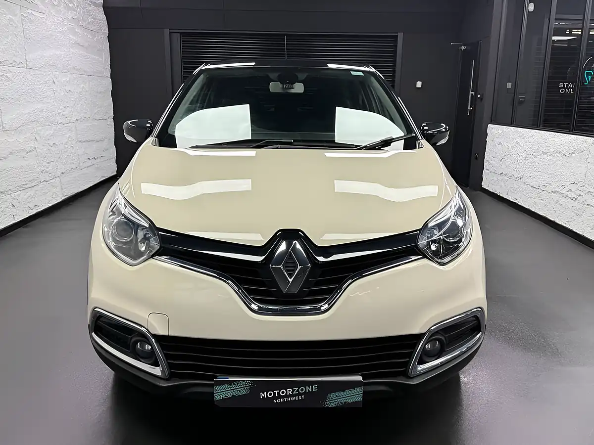 Used 2016 Renault Captur Dynamique S Nav White - Interior and Exterior details 6