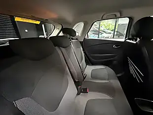 Used 2016 Renault Captur Dynamique S Nav White - Interior and Exterior details 9