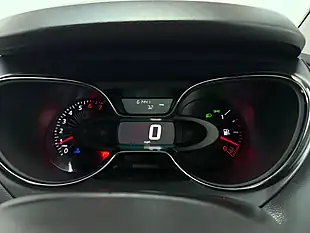 Used 2016 Renault Captur Dynamique S Nav White - Interior and Exterior details 11