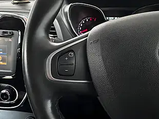 Used 2016 Renault Captur Dynamique S Nav White - Interior and Exterior details 17