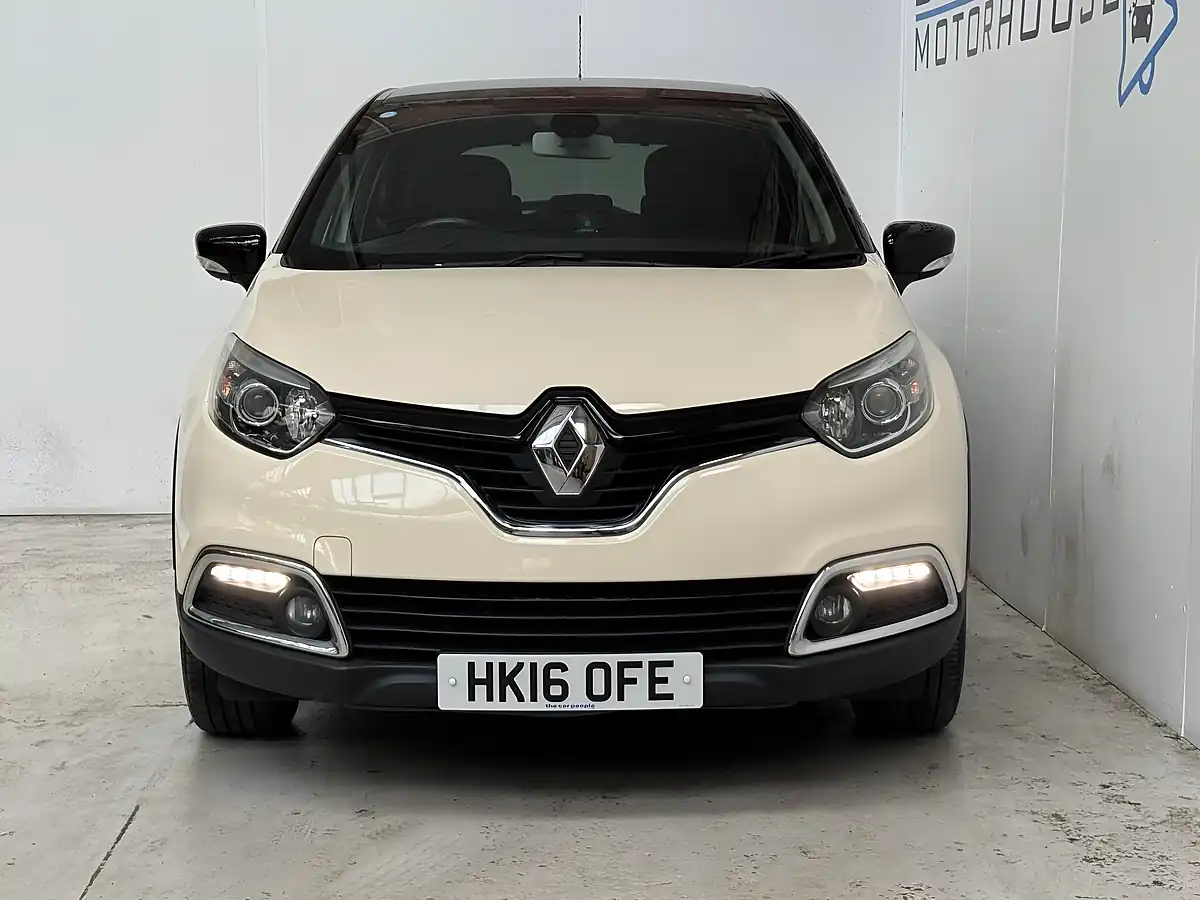 Used 2016 Renault Captur Dynamique S Nav White - Interior and Exterior details 2