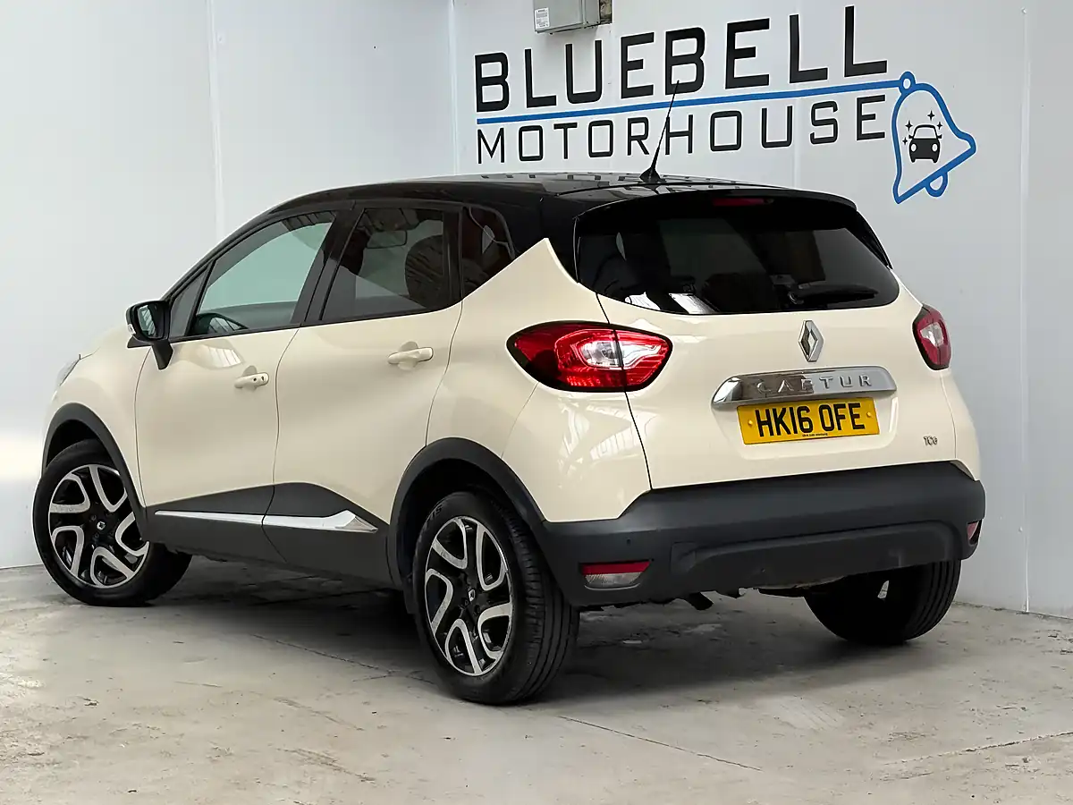 Used 2016 Renault Captur Dynamique S Nav White - Interior and Exterior details 4