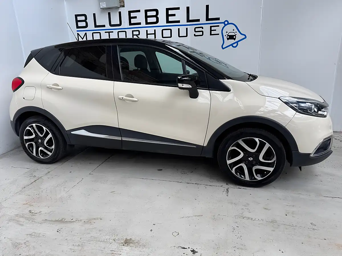 Used 2016 Renault Captur Dynamique S Nav White - Interior and Exterior details 8