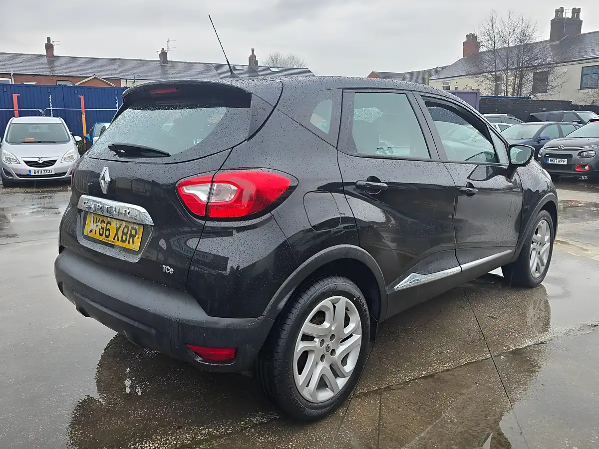 Used 2016 Renault Captur Energy Dynamique Nav Black - Interior and Exterior details 7