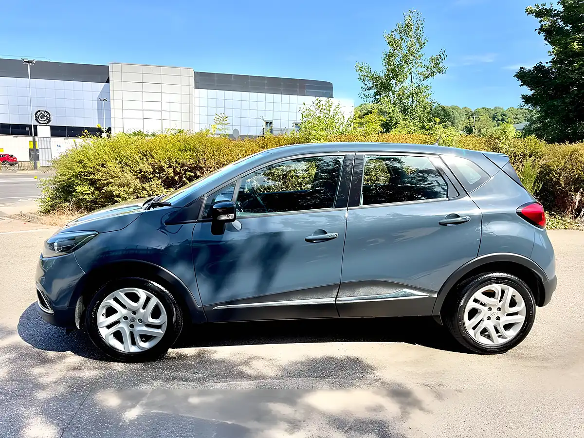 Used 2016 Renault Captur Energy Dynamique Nav Blue - Interior and Exterior details 9