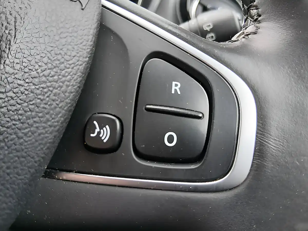 Used 2016 Renault Captur Energy Dynamique Nav Diamond Black - Interior and Exterior details 14