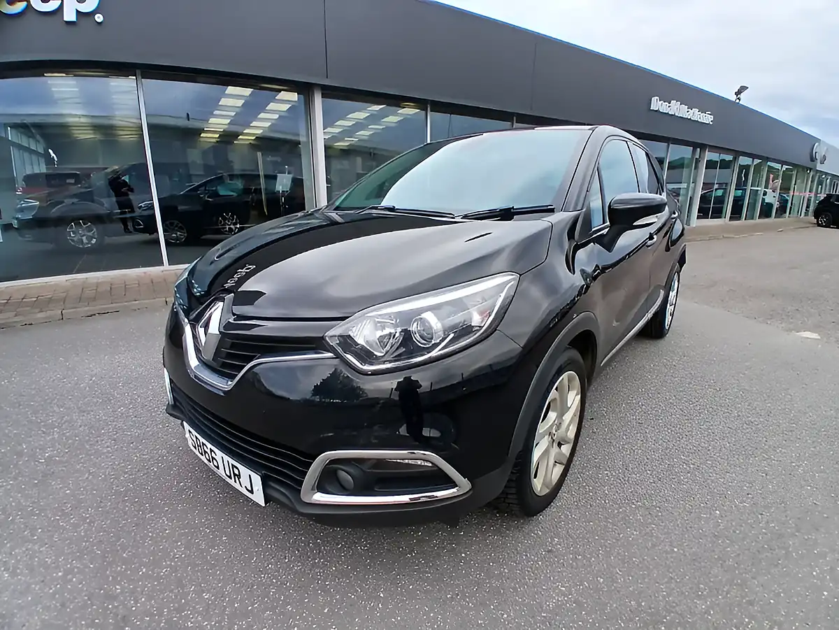 Used 2016 Renault Captur Energy Dynamique Nav Diamond Black - Interior and Exterior details 3
