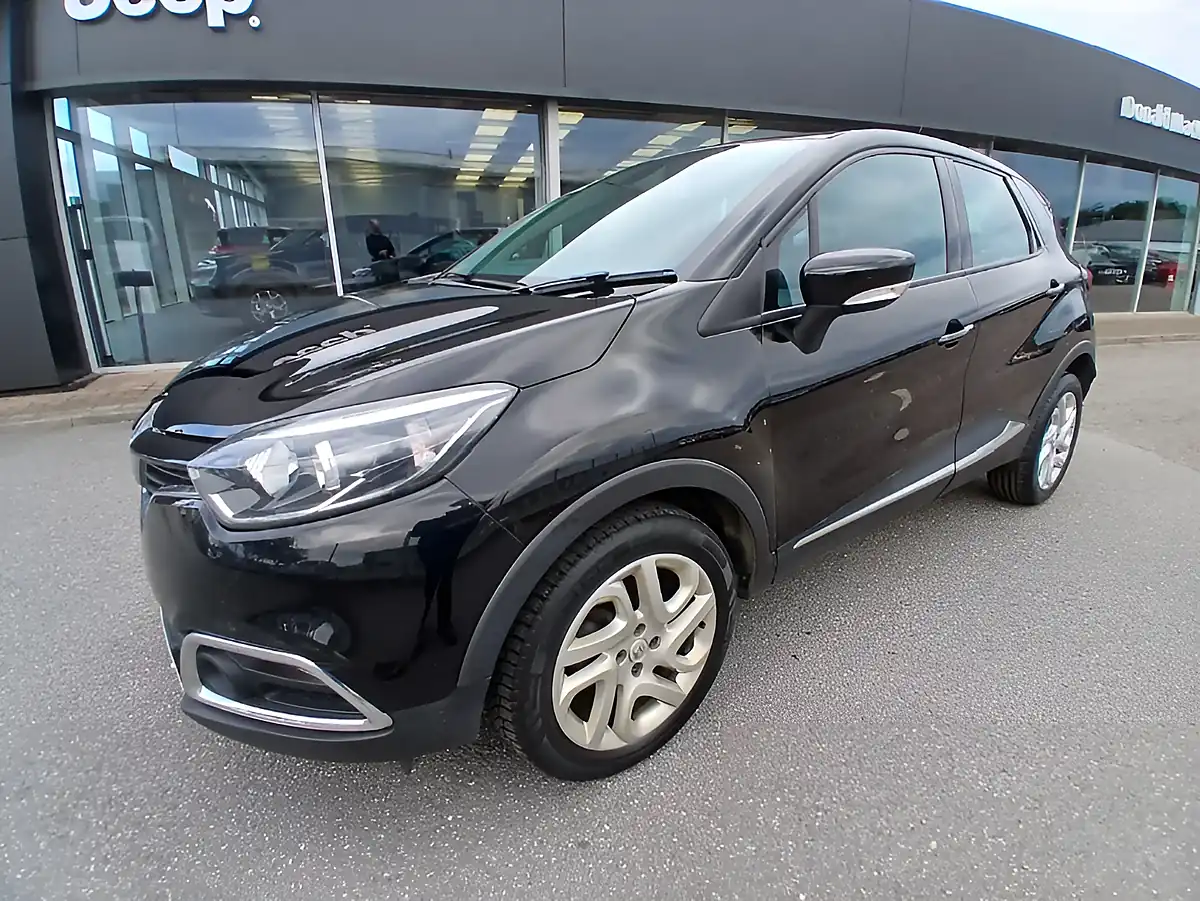 Used 2016 Renault Captur Energy Dynamique Nav Diamond Black - Interior and Exterior details 6