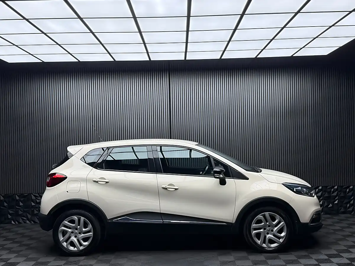 Used 2016 Renault Captur Energy Dynamique Nav Euro 6 (s/S) 5dr White - Interior and Exterior details 12