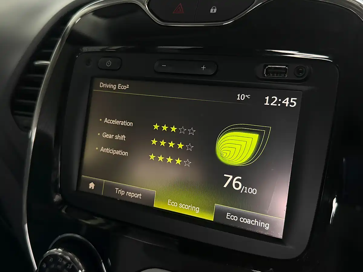 Used 2016 Renault Captur Energy Dynamique Nav Euro 6 (s/S) 5dr White - Interior and Exterior details 17
