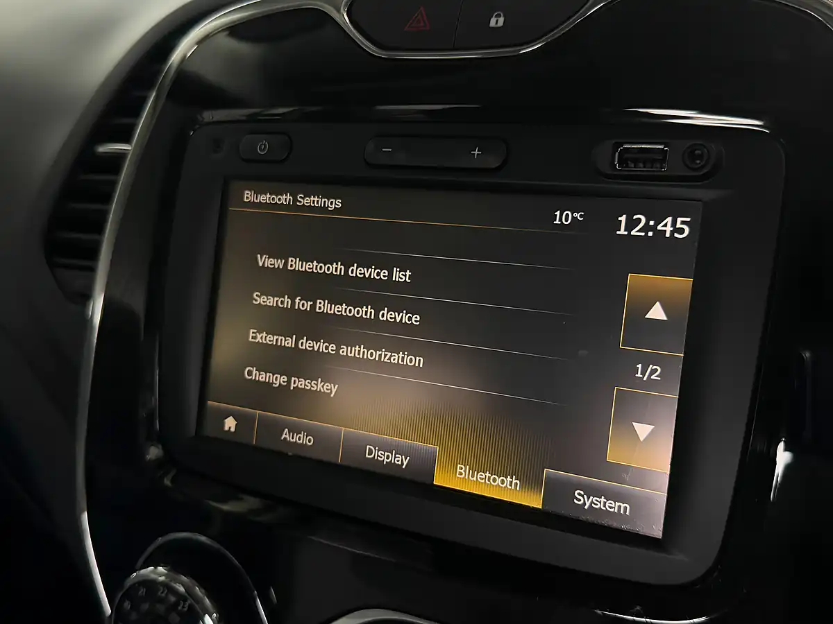 Used 2016 Renault Captur Energy Dynamique Nav Euro 6 (s/S) 5dr White - Interior and Exterior details 18