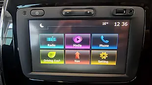 Used 2016 Renault Captur Energy Dynamique Nav White - Interior and Exterior details 15