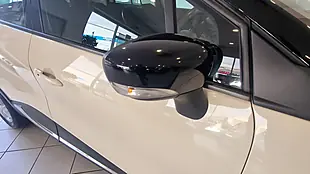 Used 2016 Renault Captur Energy Dynamique Nav White - Interior and Exterior details 16