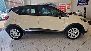 Used 2016 Renault Captur Energy Dynamique Nav White - Interior and Exterior details 5