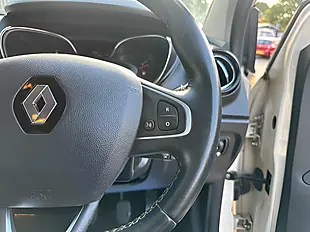 Used 2016 Renault Captur Energy Dynamique Nav White - Interior and Exterior details 17
