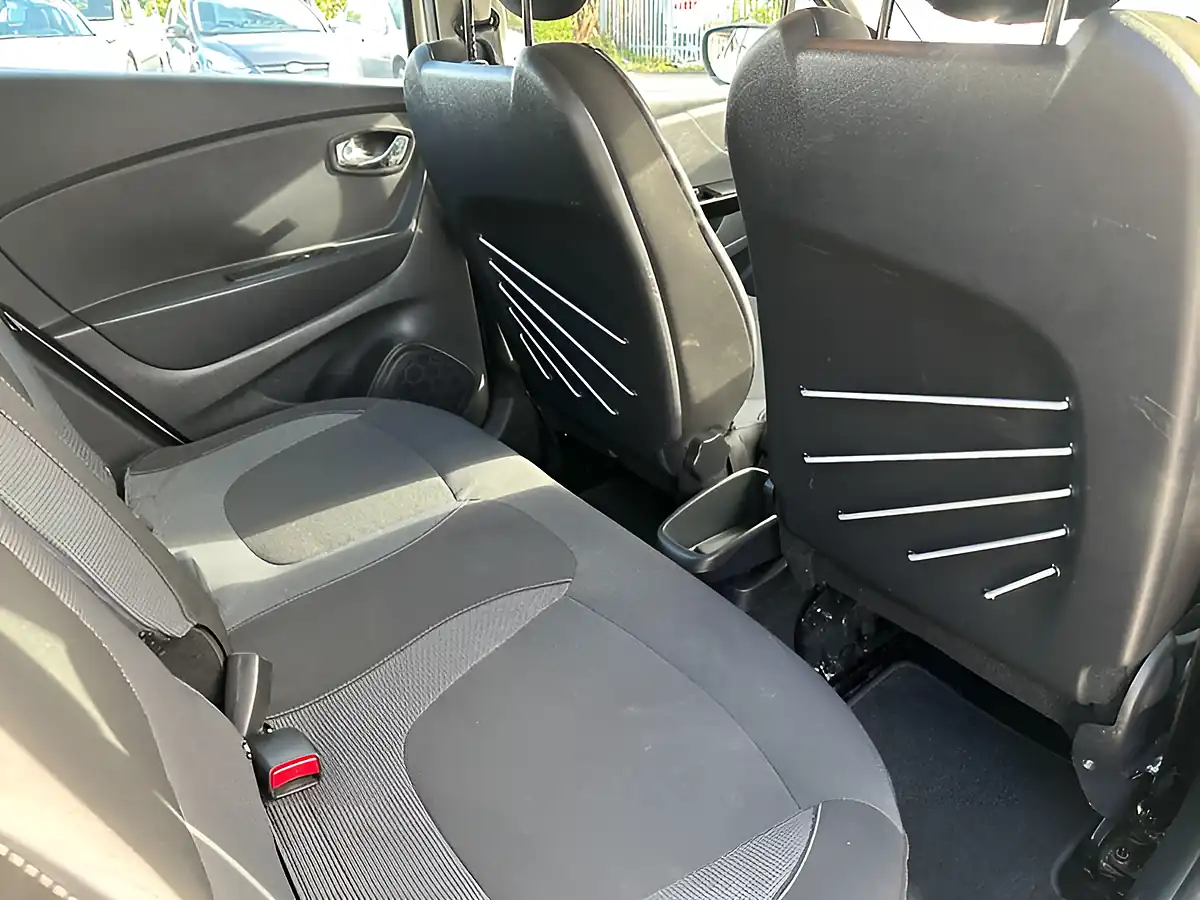 Used 2016 Renault Captur Energy Dynamique Nav White - Interior and Exterior details 18