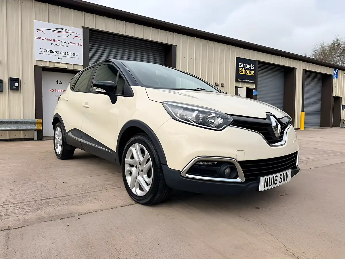 Used 2016 Renault Captur Energy Dynamique Nav White - Front View