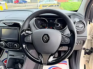 Used 2016 Renault Captur Energy Dynamique Nav White - Interior and Exterior details 15