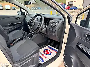 Used 2016 Renault Captur Energy Dynamique Nav White - Interior and Exterior details 17