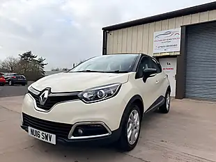 Used 2016 Renault Captur Energy Dynamique Nav White - Interior and Exterior details 4