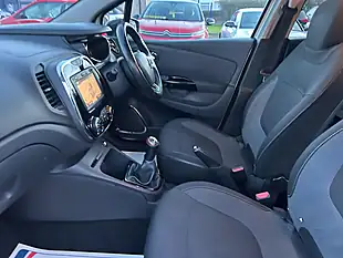 Used 2016 Renault Captur Energy Dynamique S Nav White - Interior and Exterior details 13