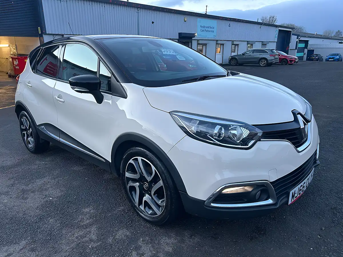 Used 2016 Renault Captur Energy Dynamique S Nav White - Interior and Exterior details 3