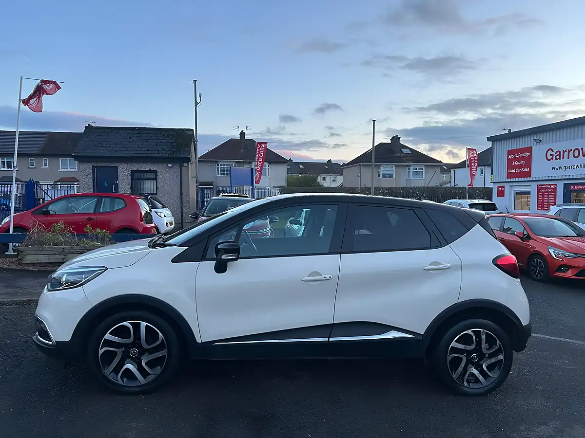 Used 2016 Renault Captur Energy Dynamique S Nav White - Interior and Exterior details 4
