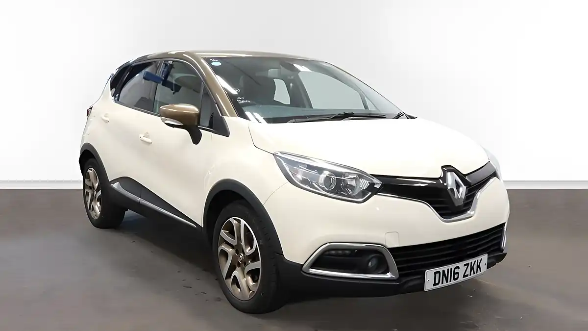 Used 2016 Renault Captur Energy Iconic Nav White - Front View