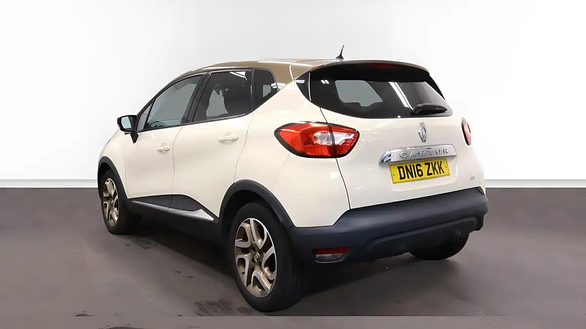 Used 2016 Renault Captur Energy Iconic Nav White - Interior and Exterior details 3